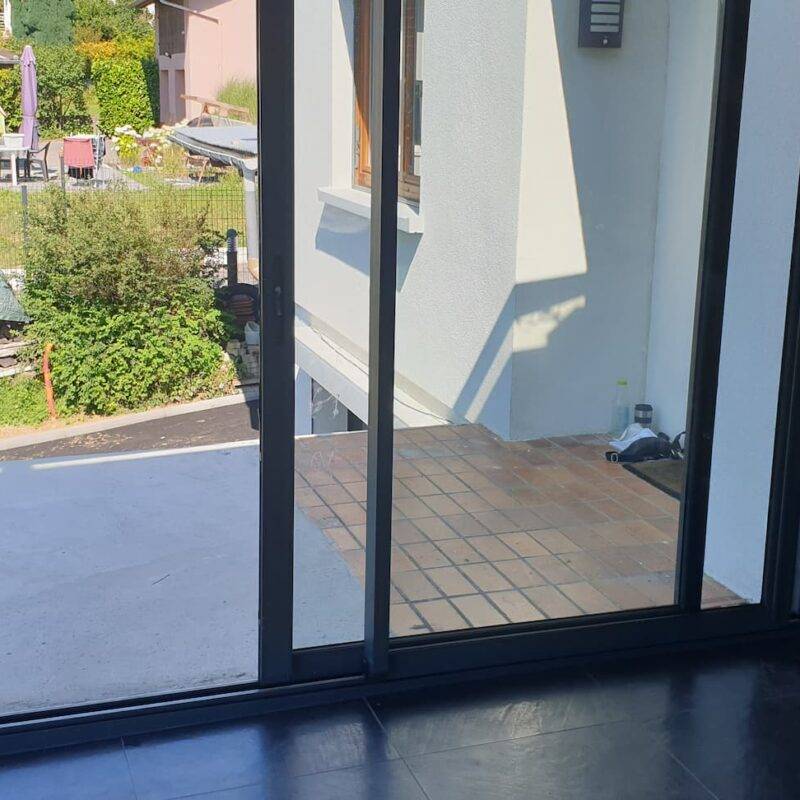 Pourquoi les fenêtres en aluminium sont idéales pour les grandes surfaces vitrées ? Audincourt