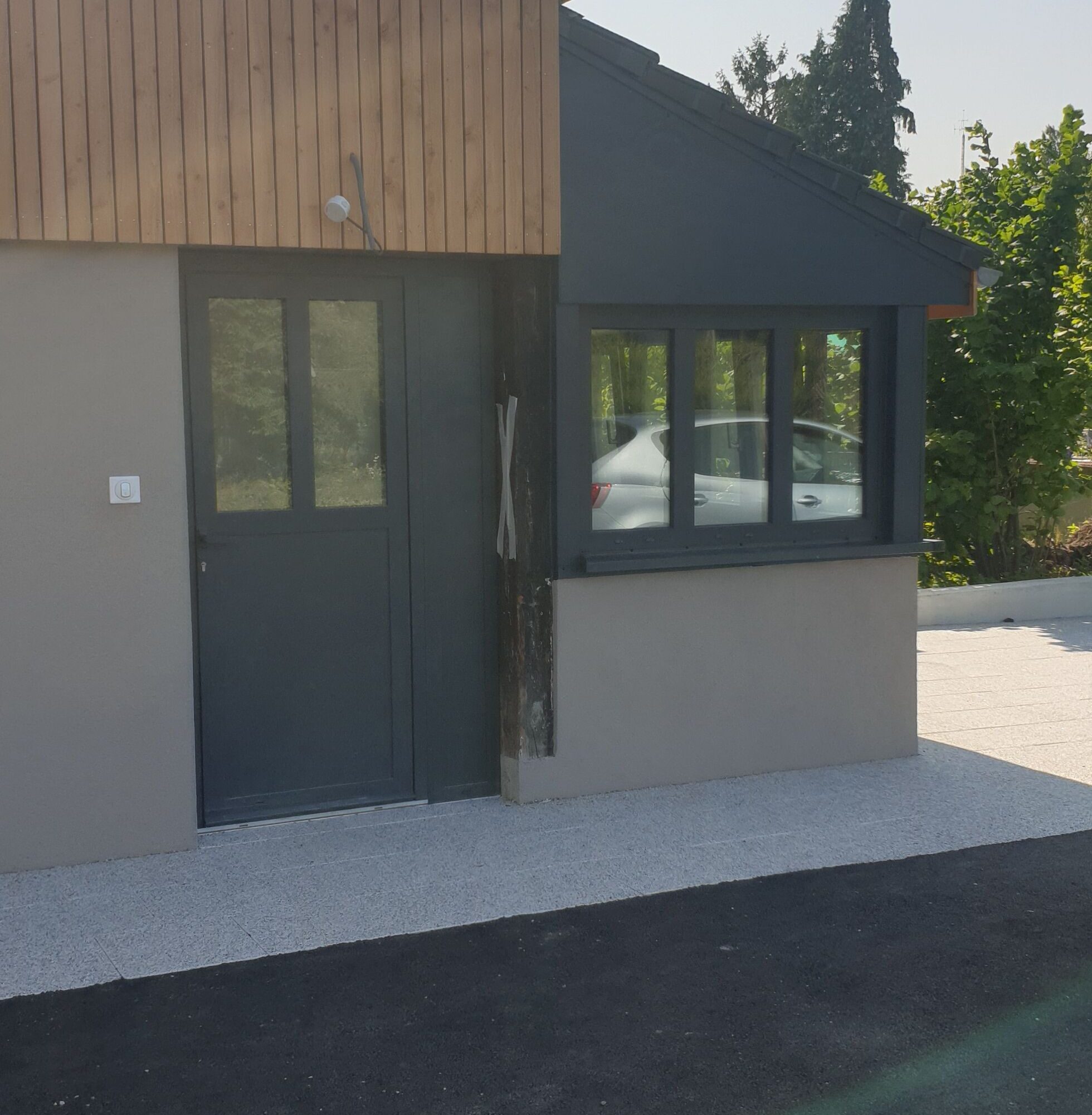 Fen&ecirc;tres alu sur mesure : comment allier performance thermique et design personnalis&eacute; ? Montb&eacute;liard