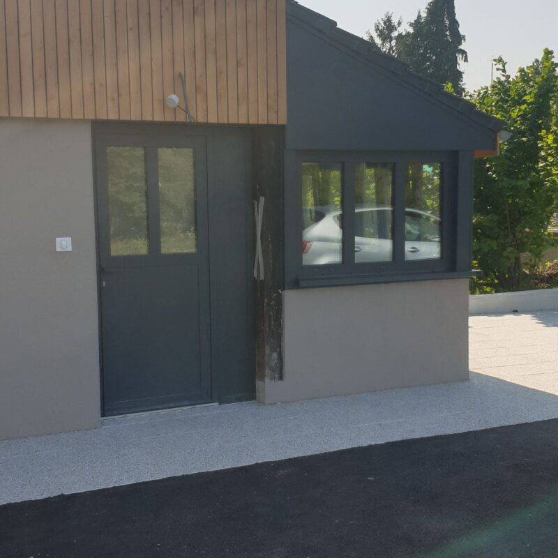 Fenêtres alu sur mesure : comment allier performance thermique et design personnalisé ? Montbéliard